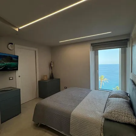 Finestra Sul Mare ボルディゲーラ