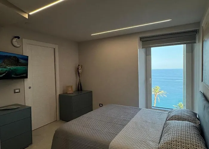 Finestra Sul Mare Bordighera